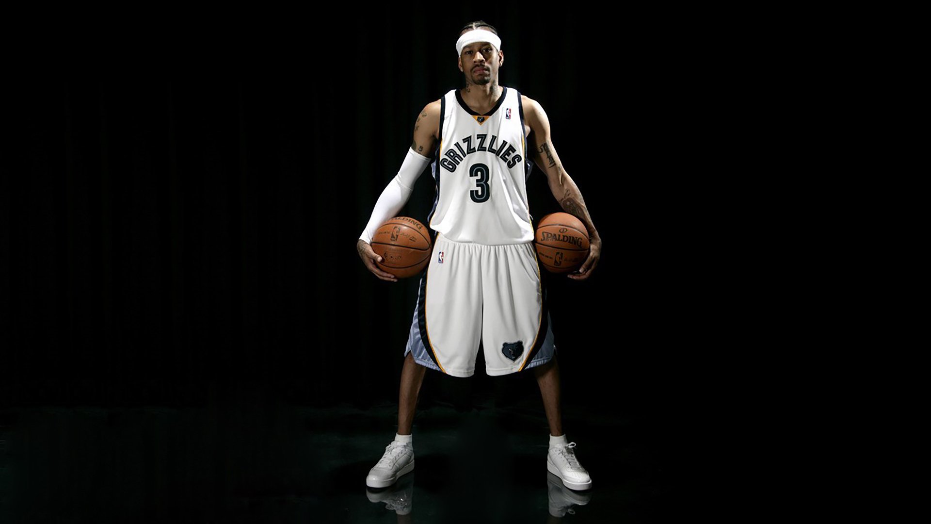 【裁判指南】应对争议犯规，新规则如何确保公平？，裁判如何处理冲突