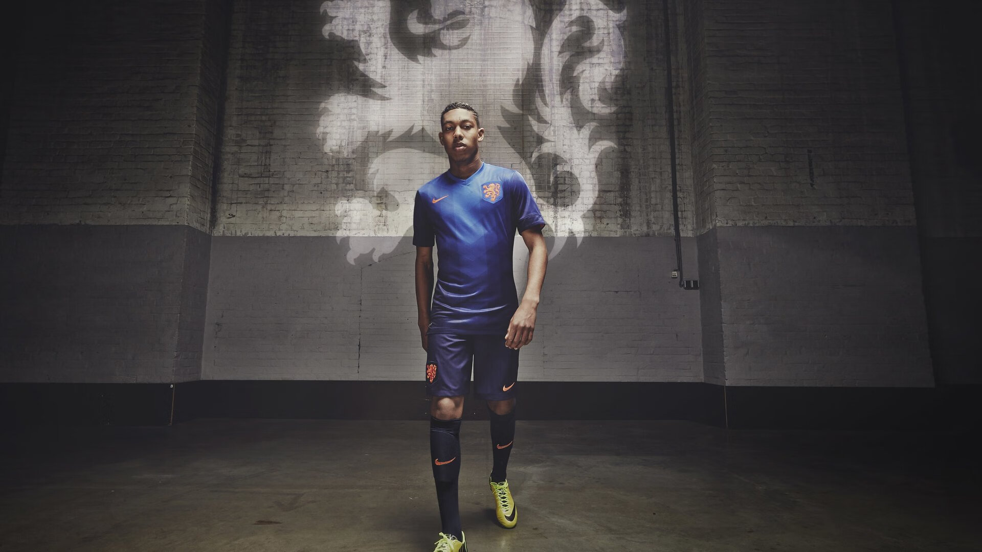 全国足球志愿者服务队伍扩大，赛场保障更贴心，足球赛志愿者招募通知