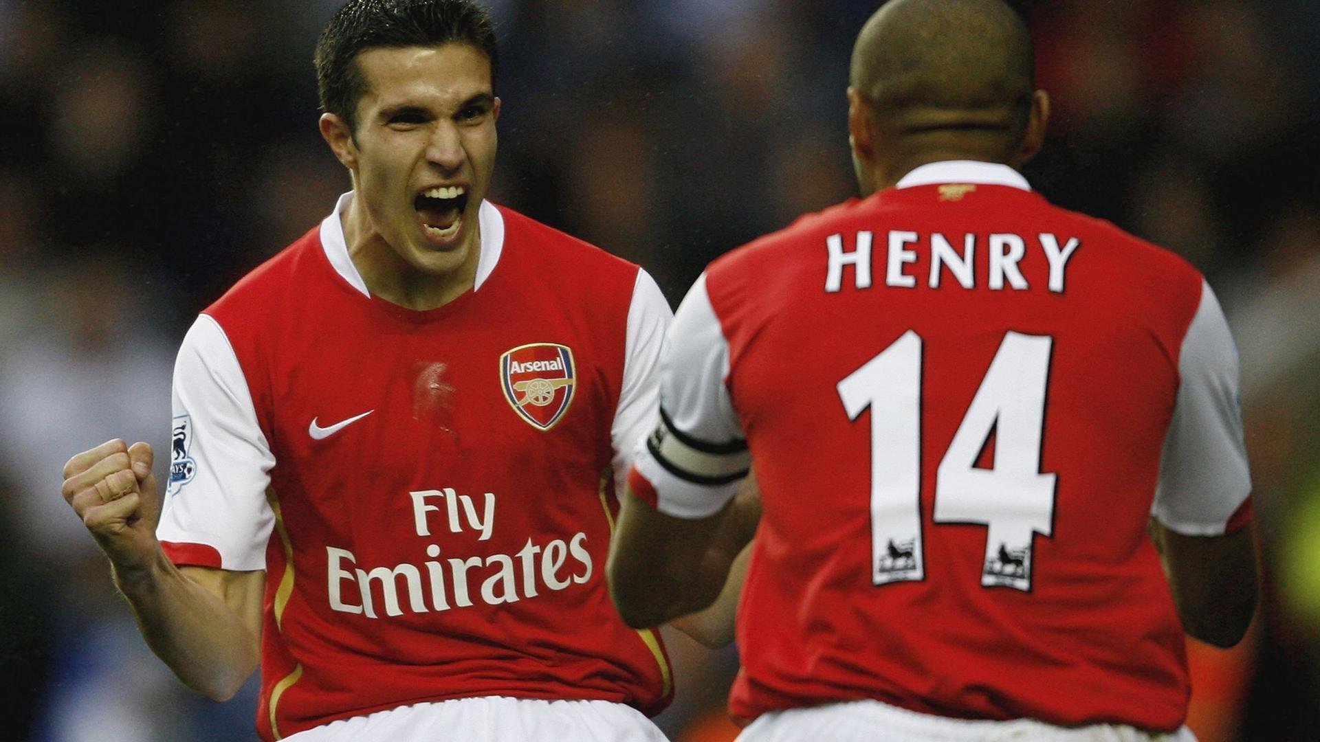 逆境中的团队默契显现：哪些战术更成功？，团队默契的基础是什么